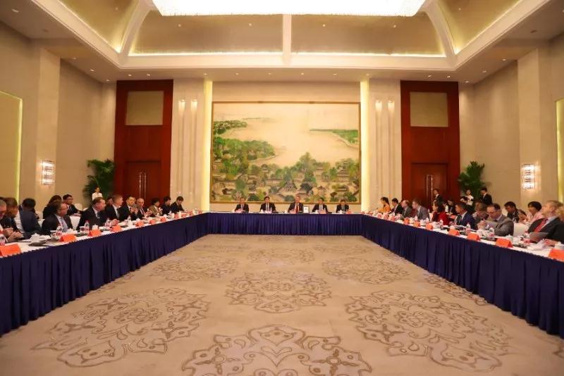 20国海关专员齐聚江苏 共议跨境电商发展前景