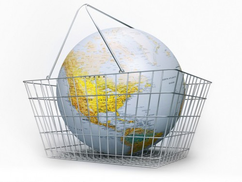 Prada首次合作中国电商 是否会冲击代购市场