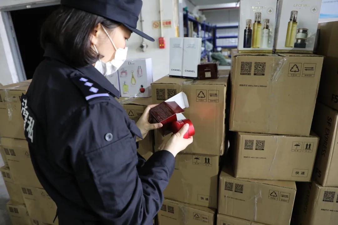 湛江海口桂林开展打击海南离岛免税套购走私专项行动-货之家