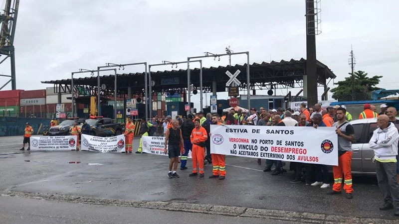 巴西桑托斯港口集装箱码头工人再次罢工