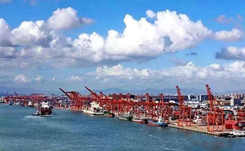 1-8月进出口4084.3亿元，增长4.1%，厦门外贸进出口稳中提质