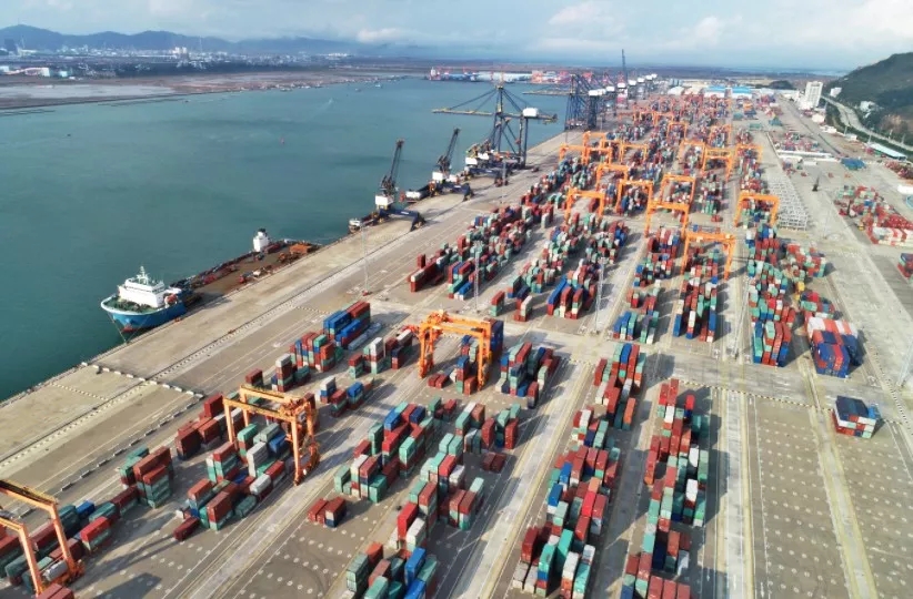 上月广东进出口由降转升 前11月外贸总额6.41万亿元